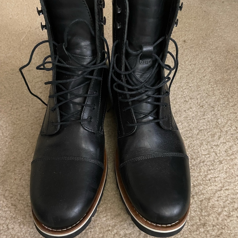 Helm Johnson Boot size 10 1/2